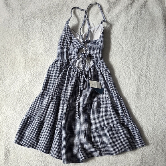 Hollister white and navy gingham dress with pockets and padded chest - Picture 4 of 6